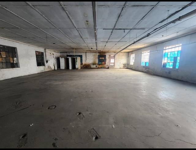 BUSINESS PROPERTY TO RENT IN BOOYSENS